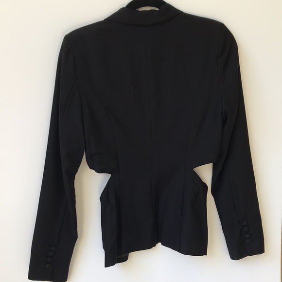 Bardot Elegant Black Cutout Blazer - Picture 7 of 8